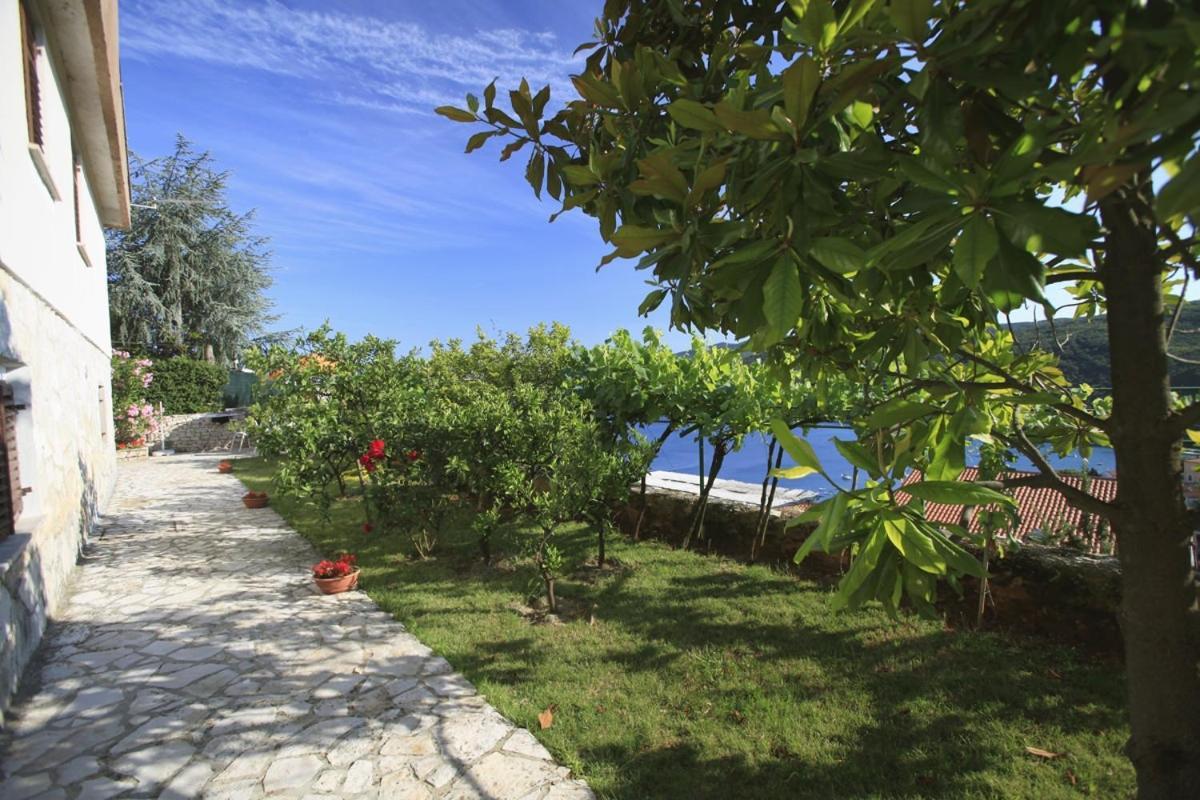 Apartments With A Parking Space Rabac, Labin - 7622 Экстерьер фото