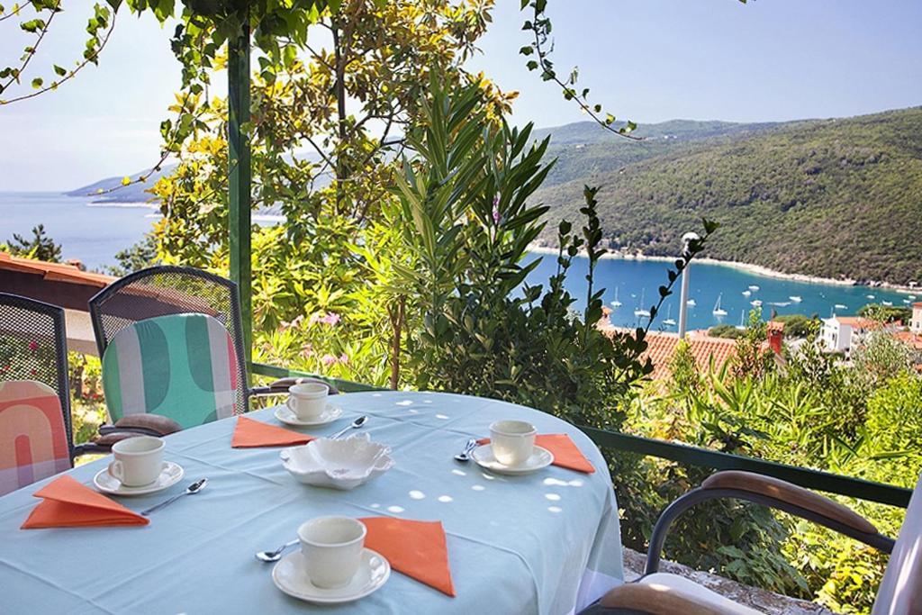 Apartments With A Parking Space Rabac, Labin - 7622 Экстерьер фото