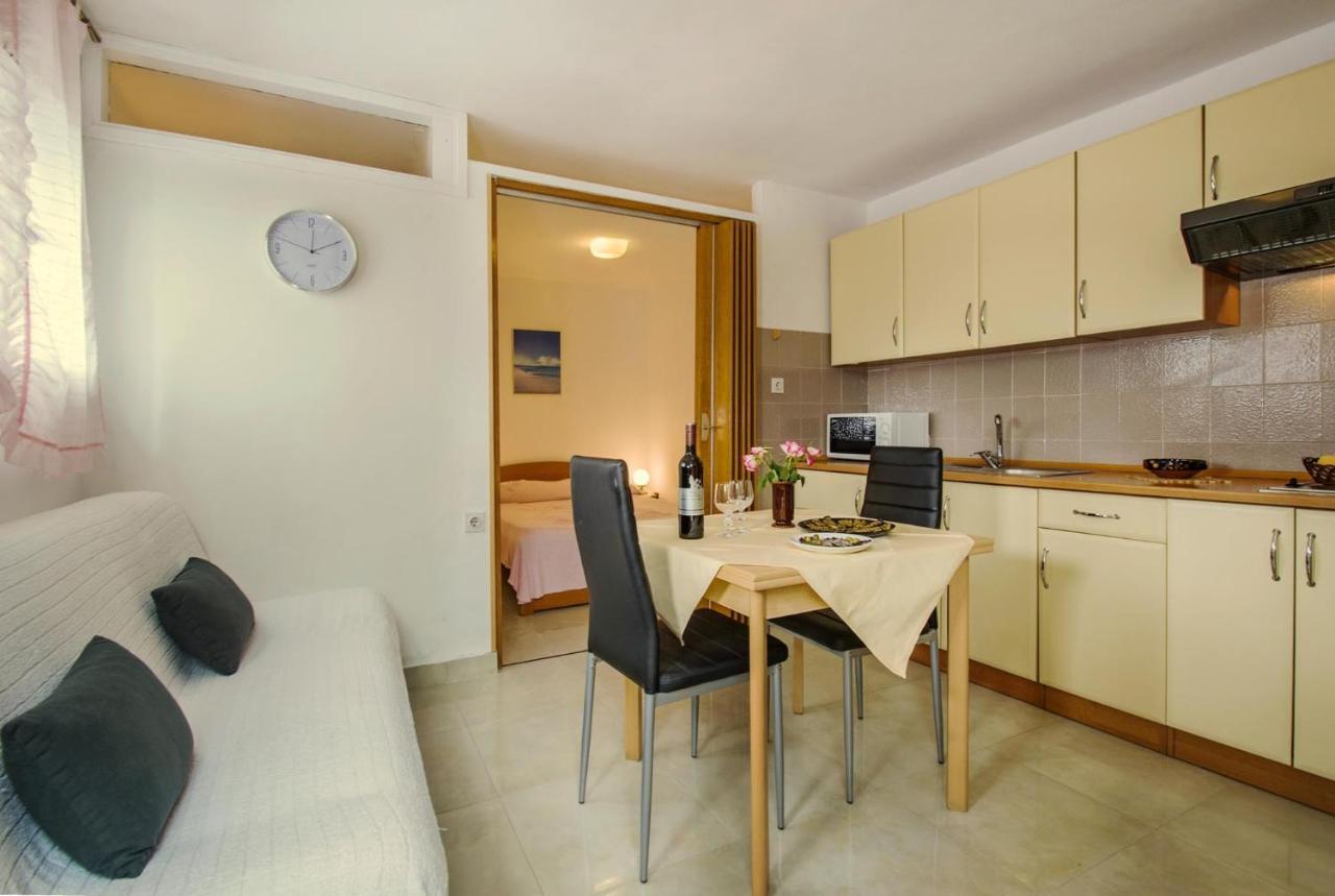 Apartments With A Parking Space Rabac, Labin - 7622 Экстерьер фото