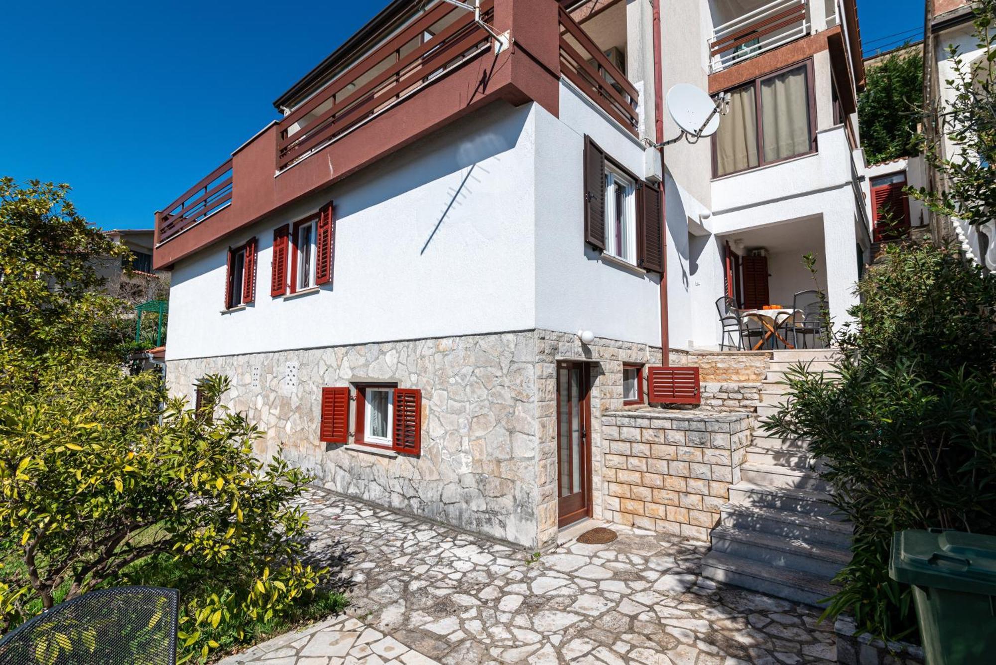 Apartments With A Parking Space Rabac, Labin - 7622 Экстерьер фото