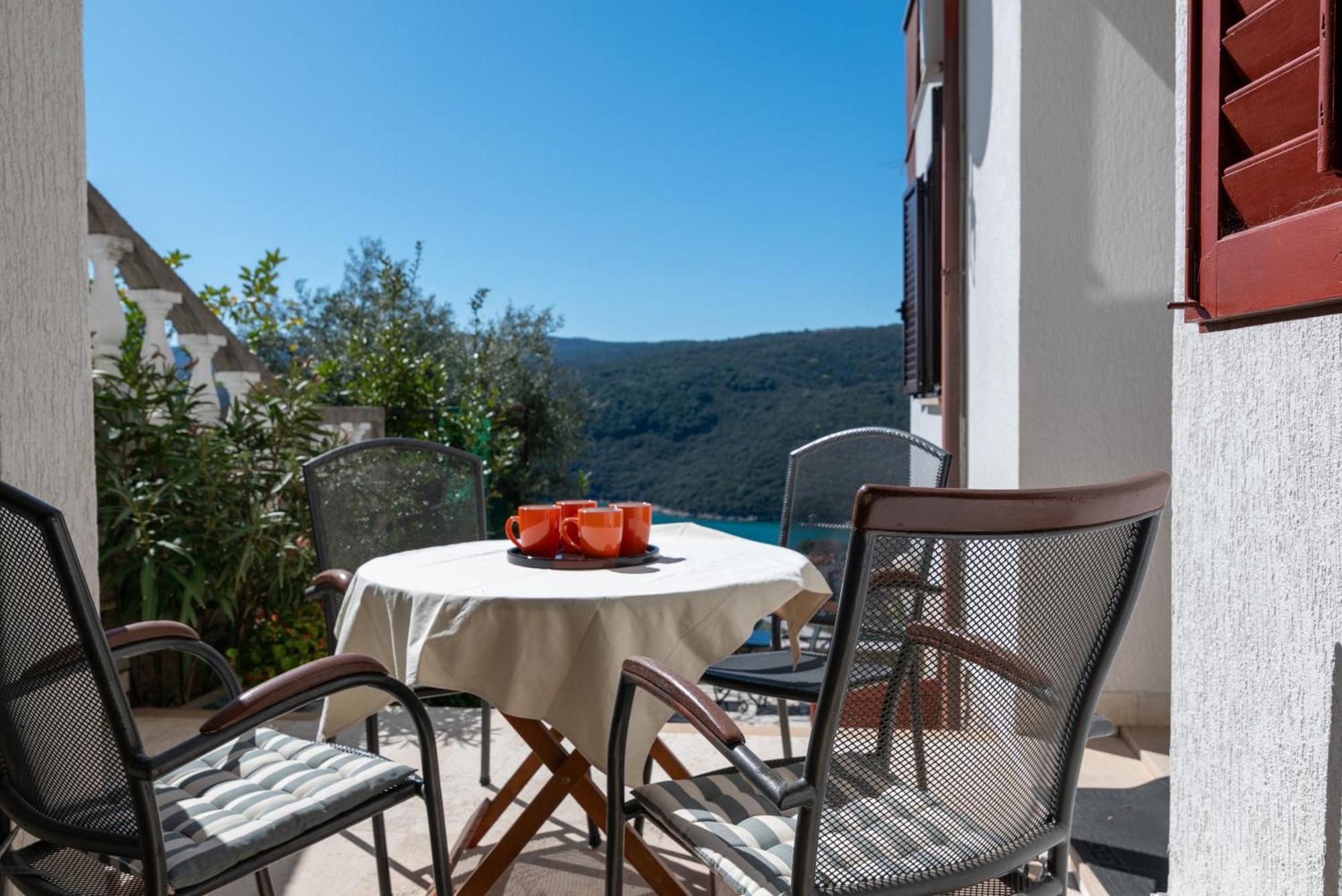 Apartments With A Parking Space Rabac, Labin - 7622 Экстерьер фото