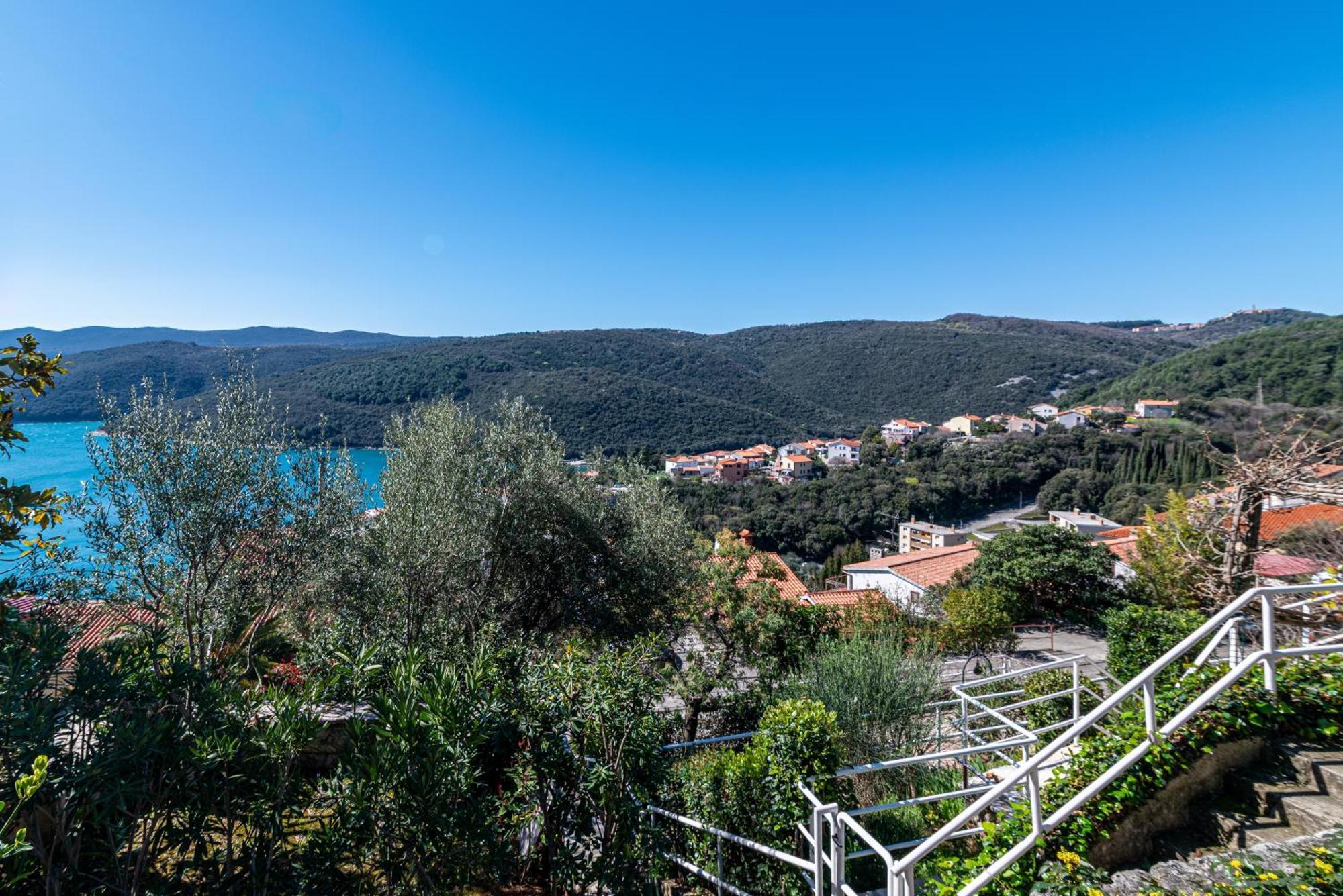 Apartments With A Parking Space Rabac, Labin - 7622 Экстерьер фото